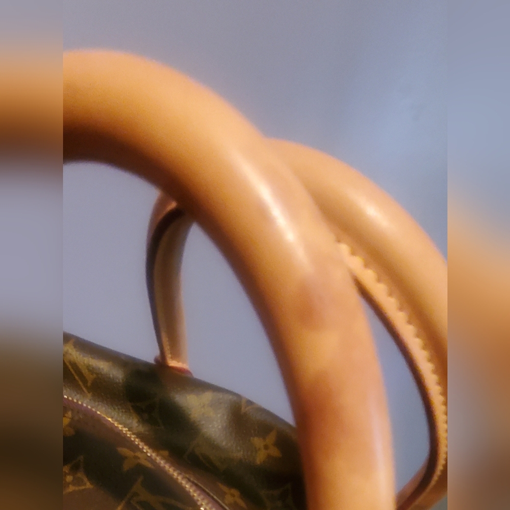 Authentic Louis Vuitton Large Monogram Rolling Du… - image 4